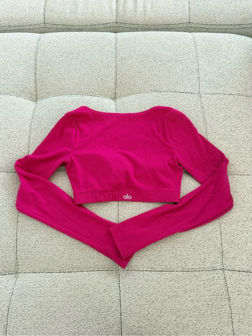 ALO Yoga Bright Magenta Ribbed Long Sleeve Crop Top